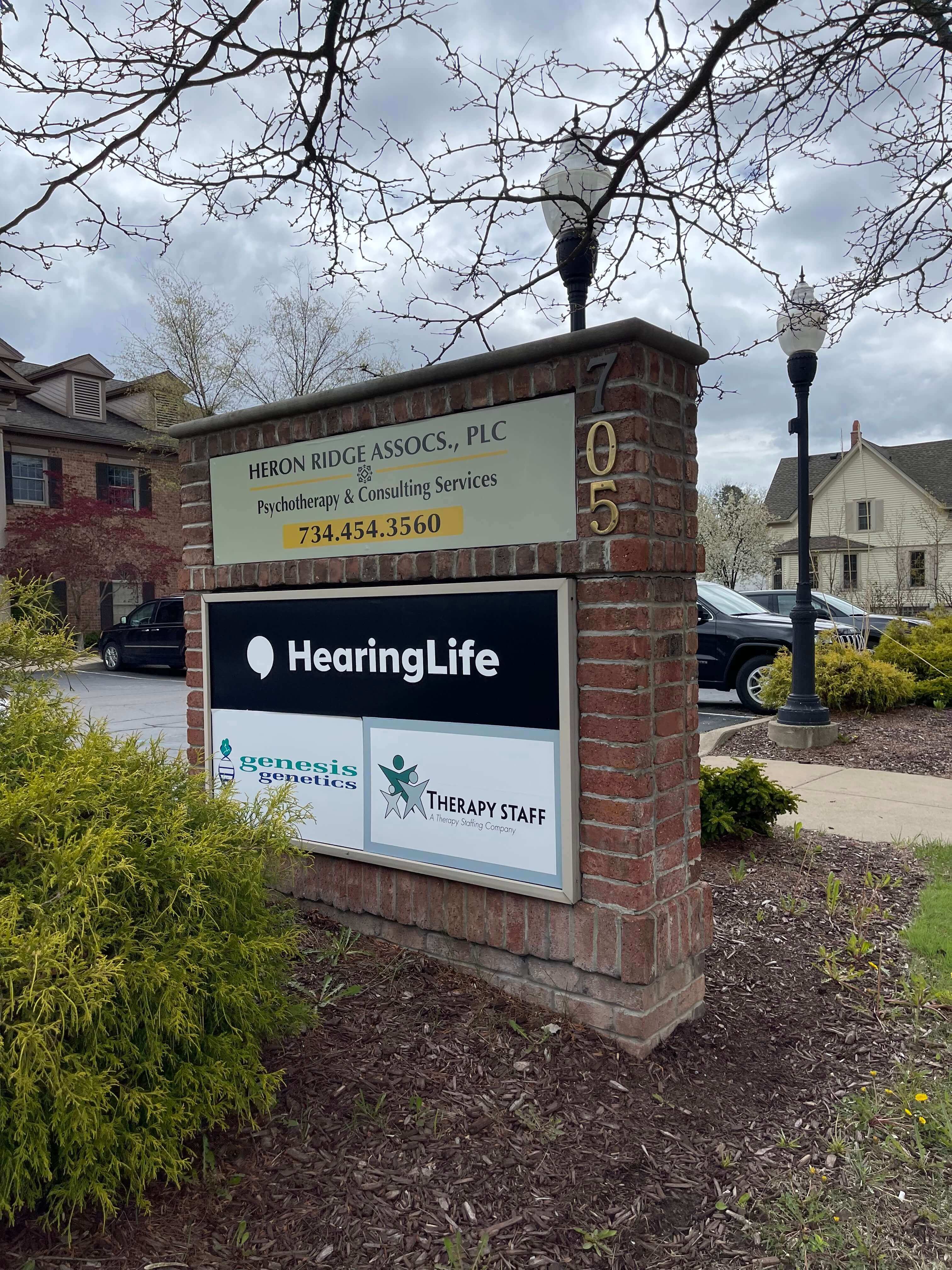 Plymouth MI – HearingLife office sign